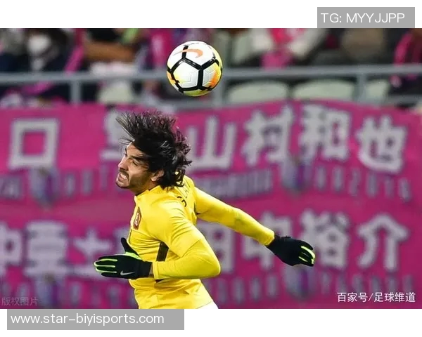 羽毛球传奇陈伟分享职业生涯与欧冠足球的精彩对话 羽毛球传奇陈伟分享职业生涯与欧冠足球的精彩对话